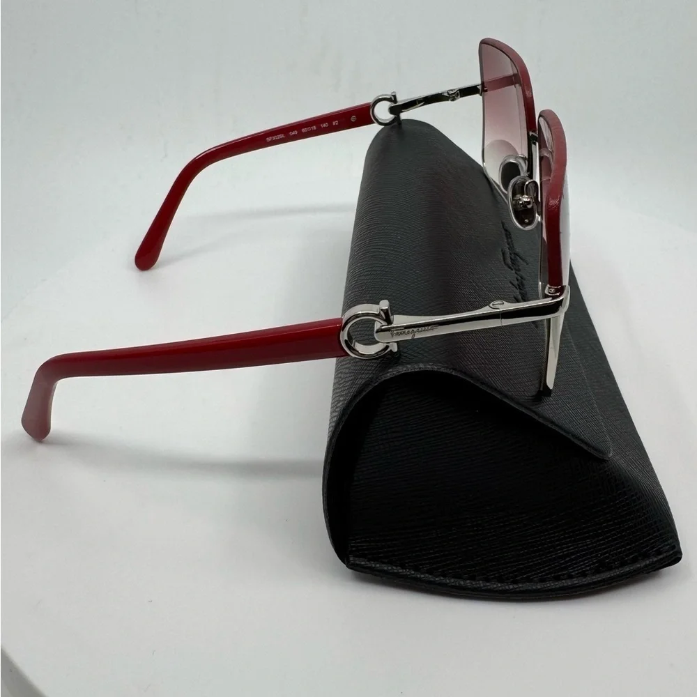 Salvatore Ferragamo these farragamo